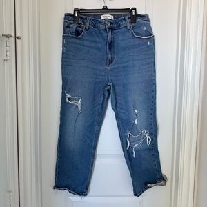 A&F Curve Love Ankle Straight Jeans